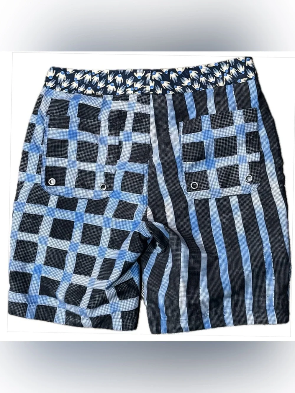 Robert Graham “Density” Board Shorts Sz 32